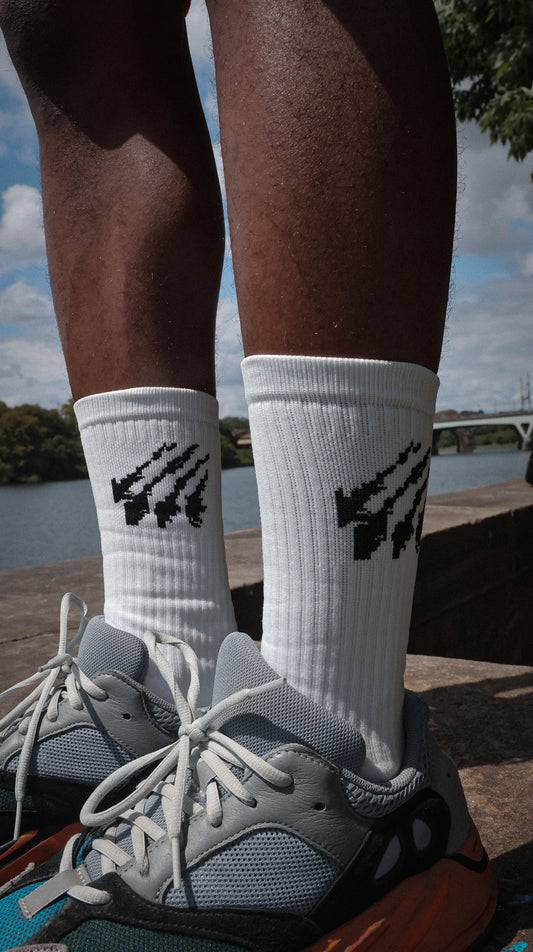 Relentless Logo Socks - White and Black Essentials
