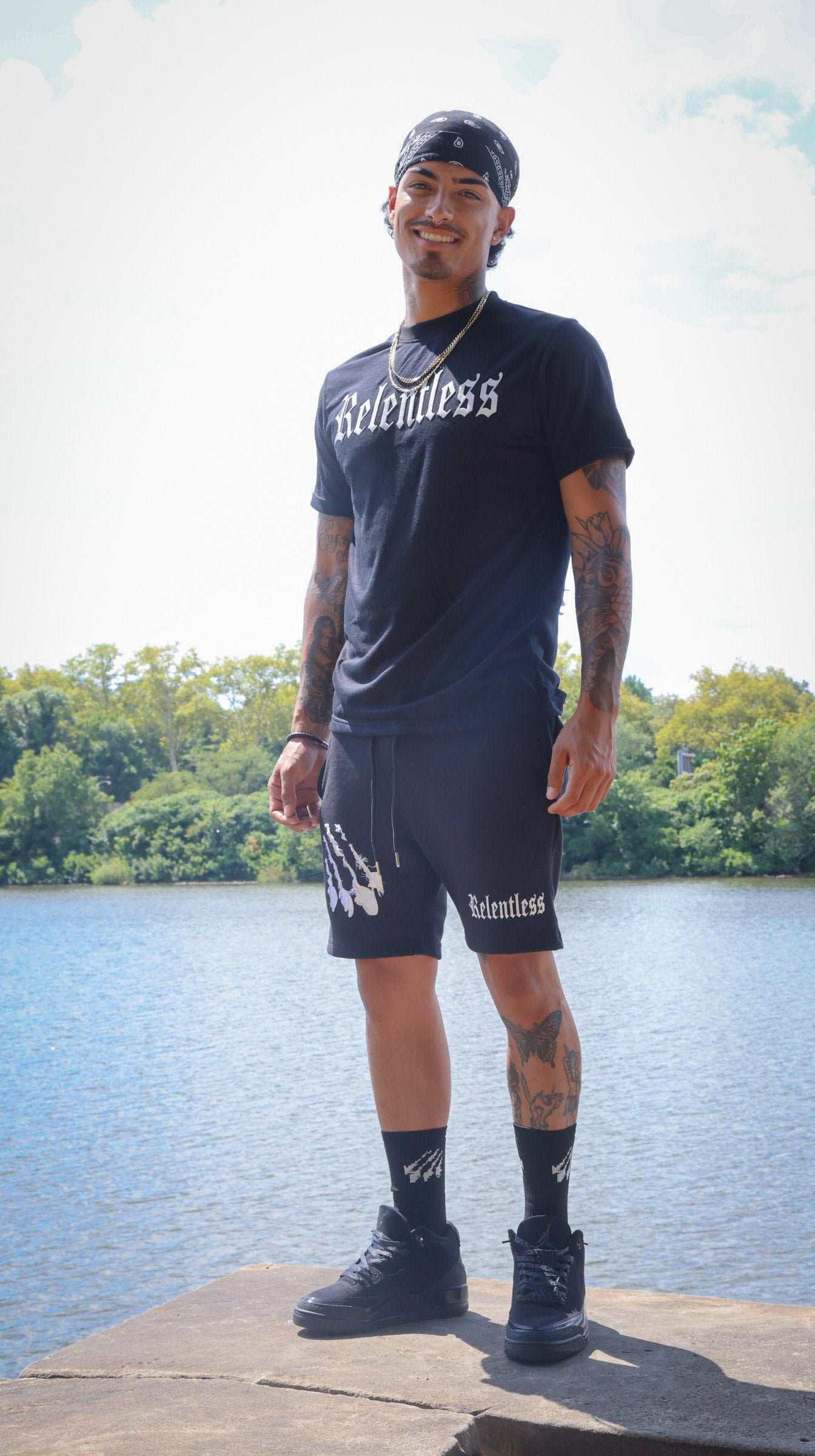 Relentless Two-Tone  Set [ Black And White ]